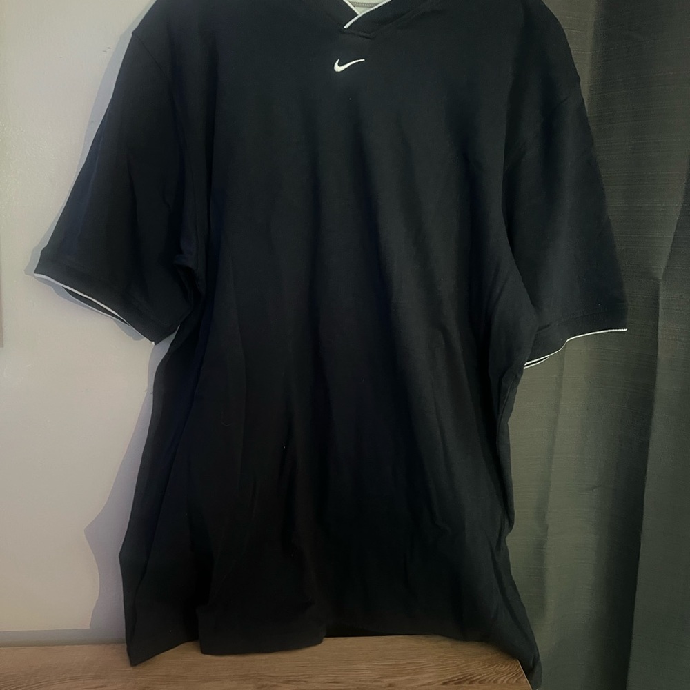 Nike Men's Black T-Shirt